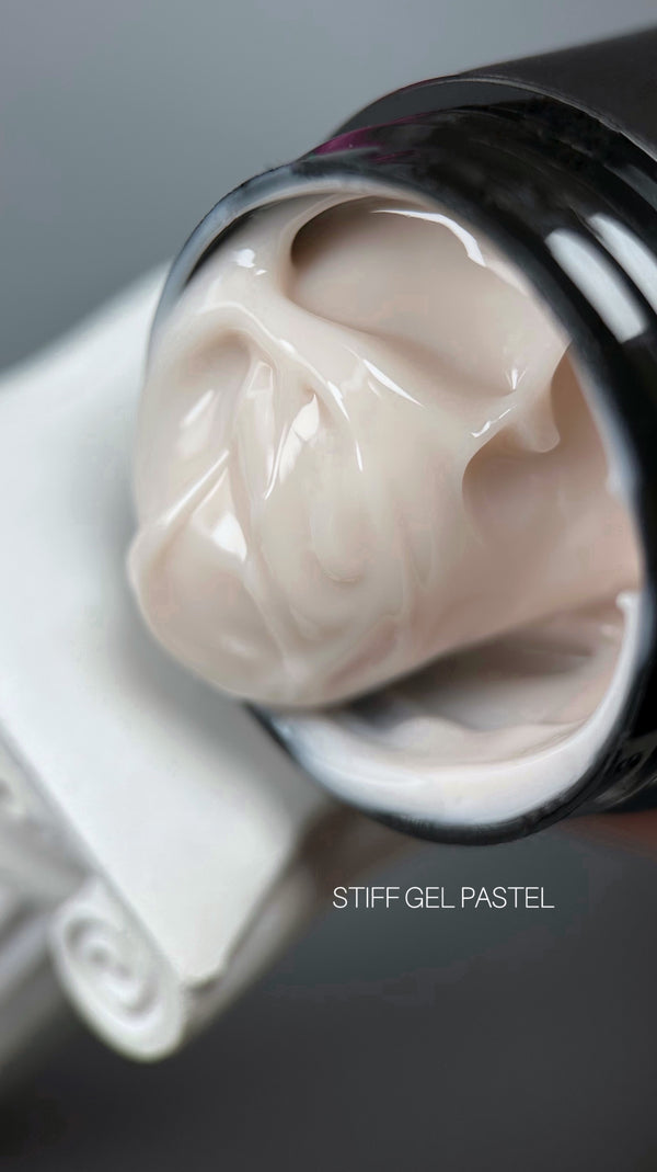 SAGA professional STIFF gel 13 ml 02 Pastel