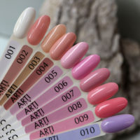 KOMILFO ARTILUX 001 ЛАК ДЛЯ НОГТЕЙ ОБЫЧНЫЙ(НЕ ГЕЛЬ)(БЕЛЫЙ, ЭМАЛЬ), 8 МЛ (С ТОНКОЙ КИСТОЧКОЙ) 222000