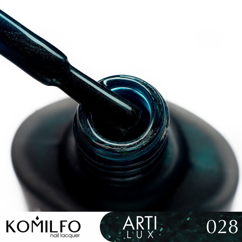 KOMILFO ARTILUX 028 ЛАК ДЛЯ НОГТЕЙ ОБЫЧНЫЙ(НЕ ГЕЛЬ)(ТЕМНО-ЗЕЛЕНЫЙ, С МИКРОПРЫСКОМ), 8 МЛ 222028