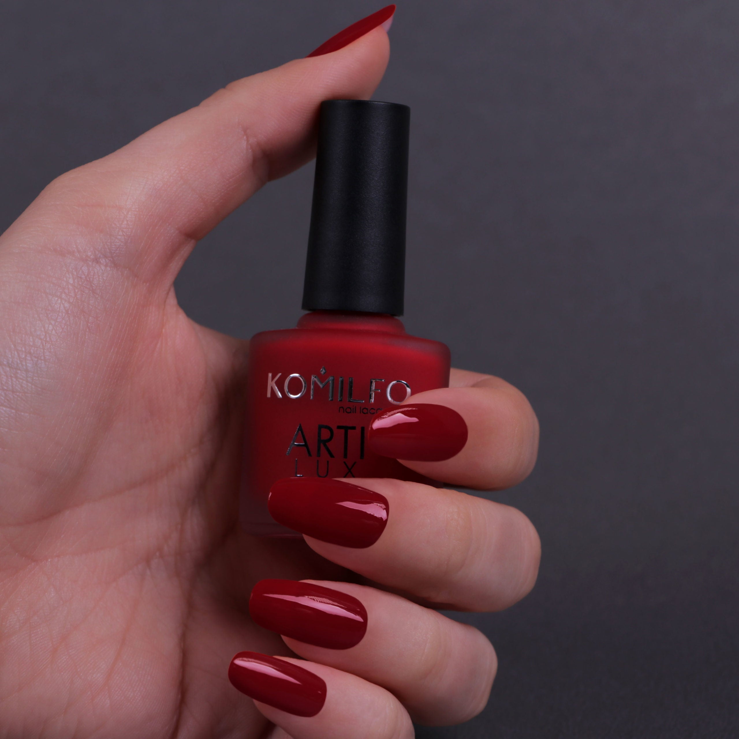 KOMILFO ARTILUX 021 NAIL REGULAR POLISH(NOT A GEL)(DARK RED, ENAMEL), 8 ML 222021