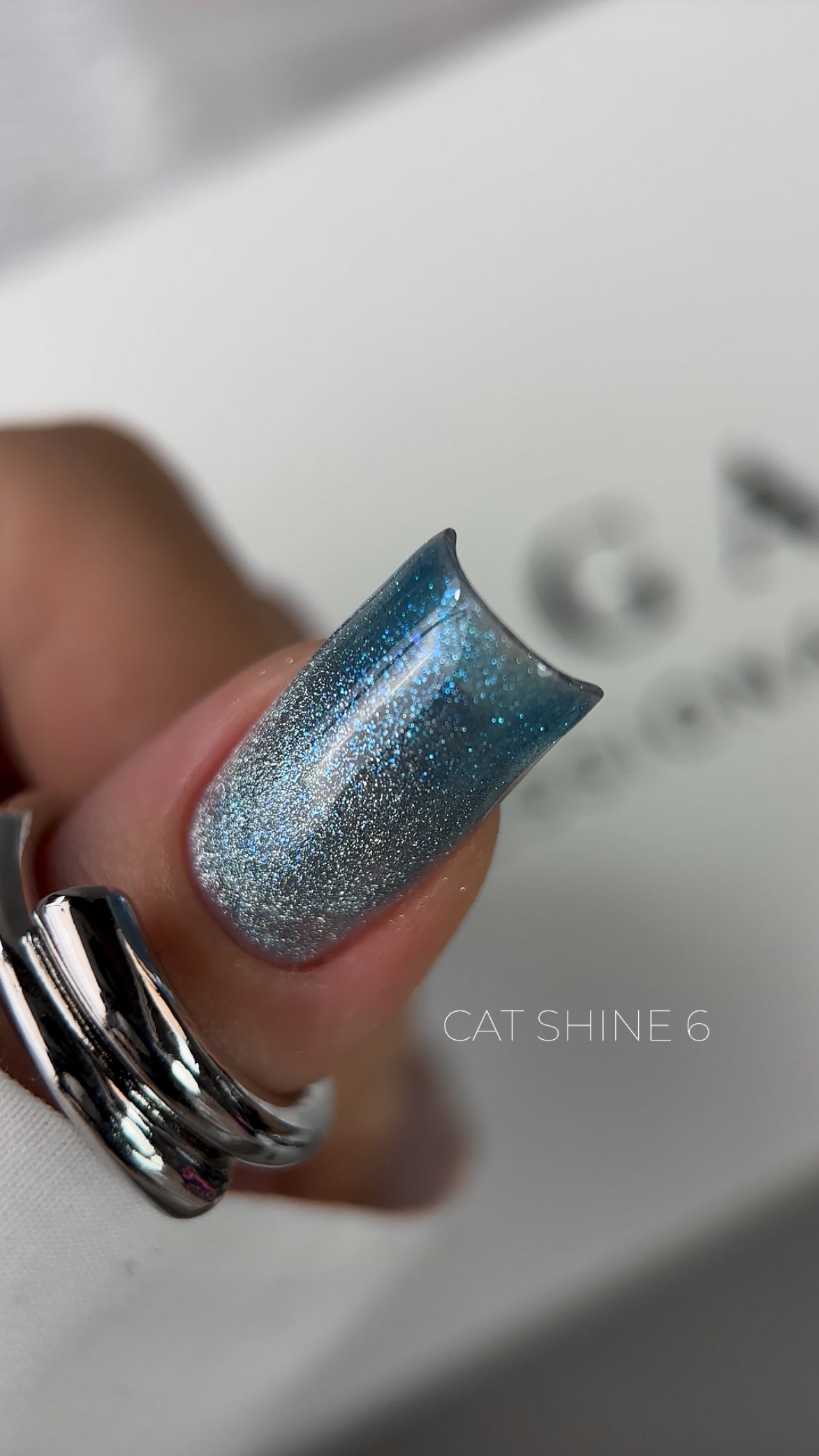 Гель-лак Saga Cat Shine №6 (голубий з блискітками) 8 мл