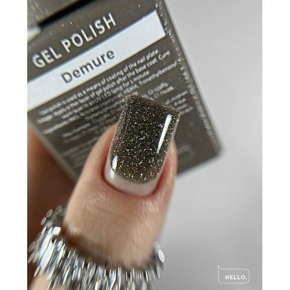 HEYLOVE. REFLECTIVE GEL POLISH, DEMURE, 15 ML HL-GP15-008