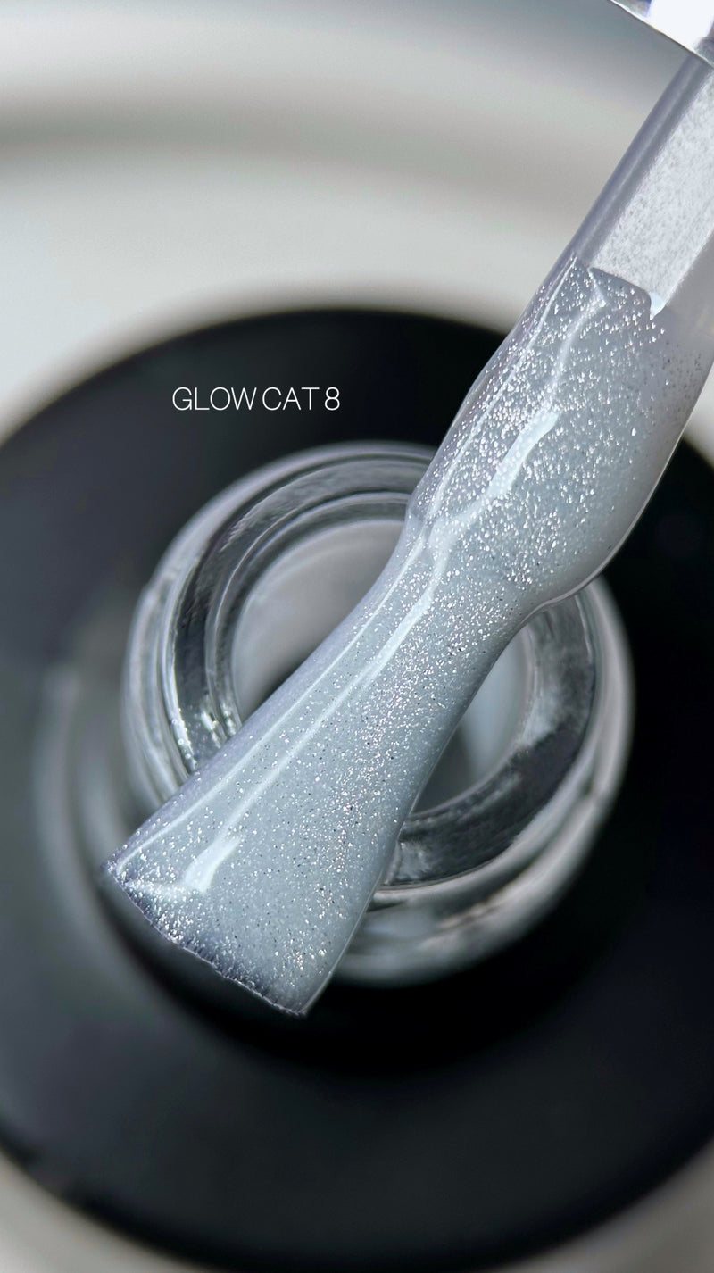 Гель-лак «Котяче око» Saga Professional Glow Cat № 08, 9 мл