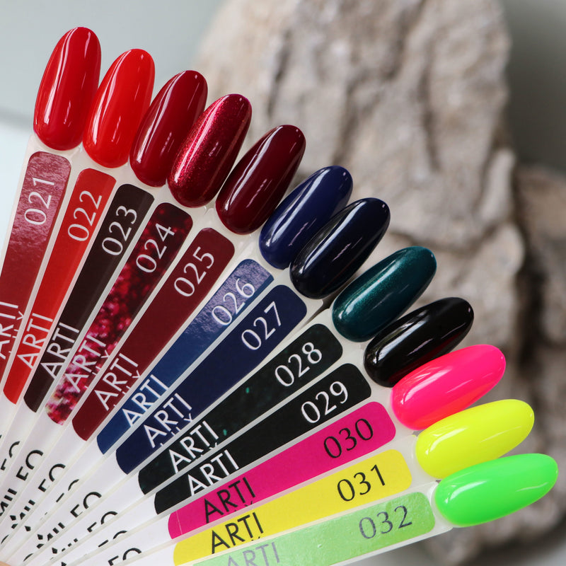 KOMILFO ARTILUX 024 NAIL REGULAR POLISH(NOT A GEL)(BURGUNDY, WITH A MICROSPRAY), 8 ML 222024