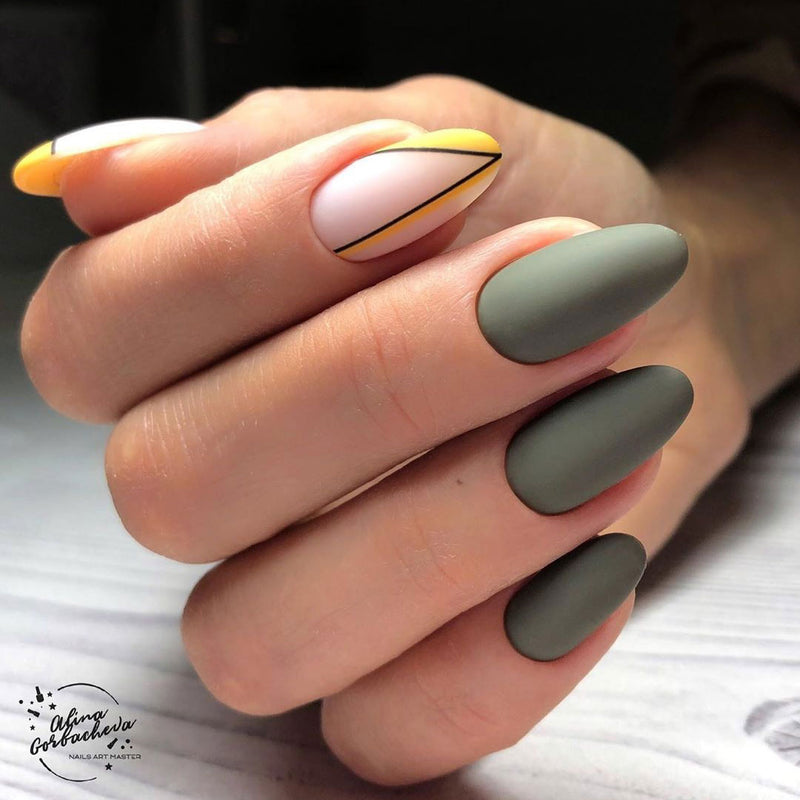 Komilfo Gel polish Deluxe Series D158 (khaki, enamel), 8 ml
