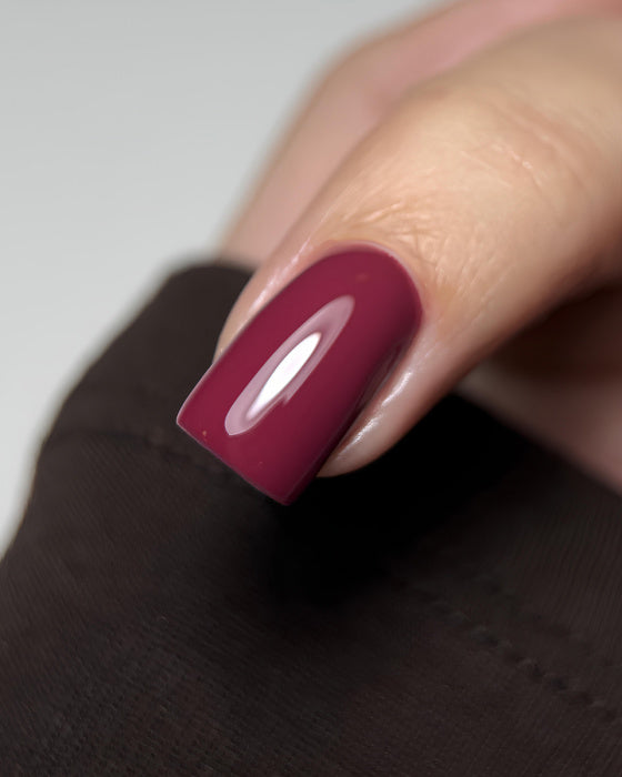 Dark gel polish (new collection) 140, 10 ml