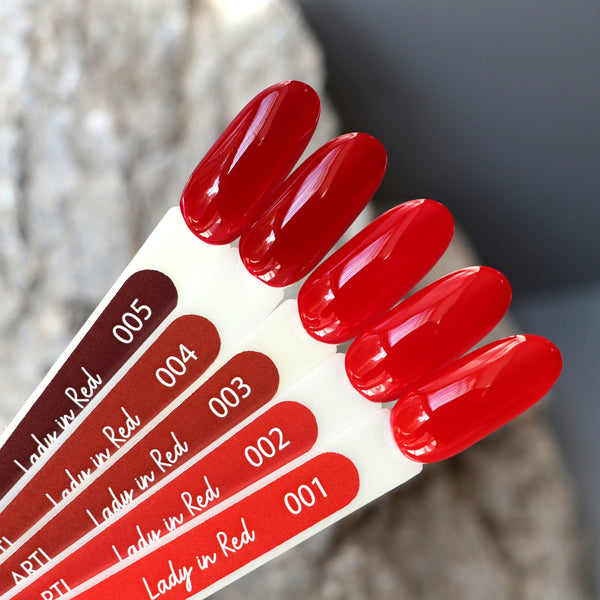 KOMILFO ARTILUX LADY IN RED 004 NAIL POLISH (MAROON RED, ENAMEL), 8 ML