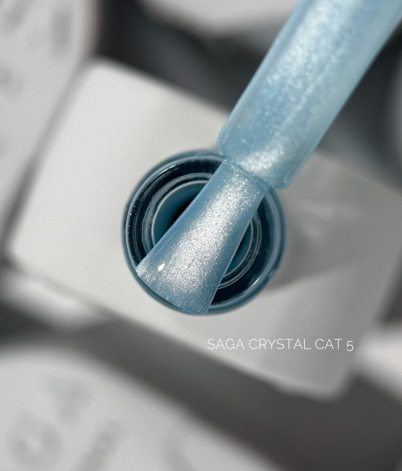 Saga Professional Crystal Cat No. 05 Cat eye gel polish, 10 ml