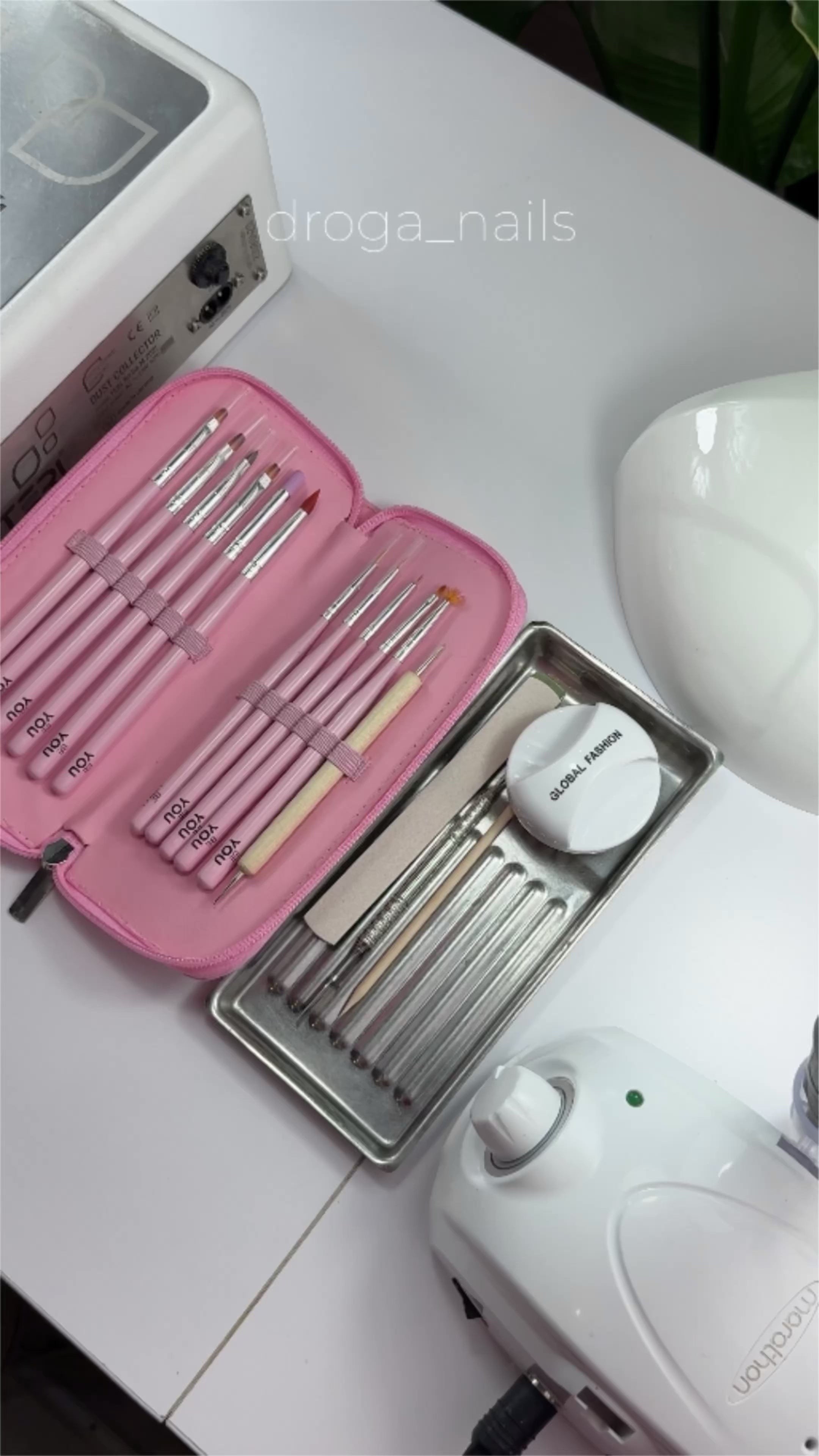 Professional Brush Set BEYOU. 12pcs. Pink case