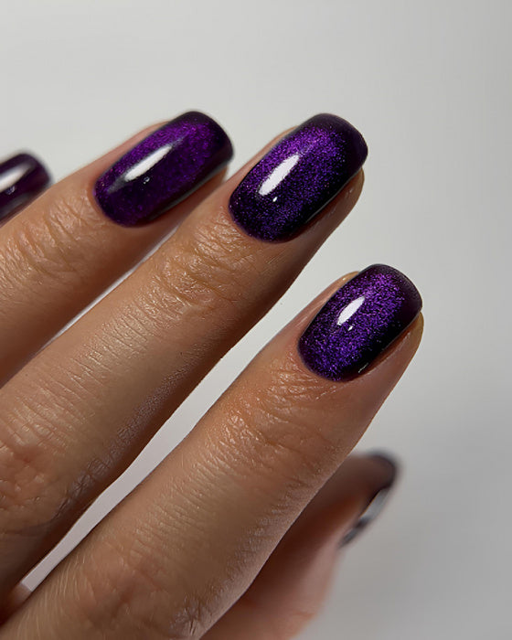 Dark gel polish Cat Eye 17, 6 ml