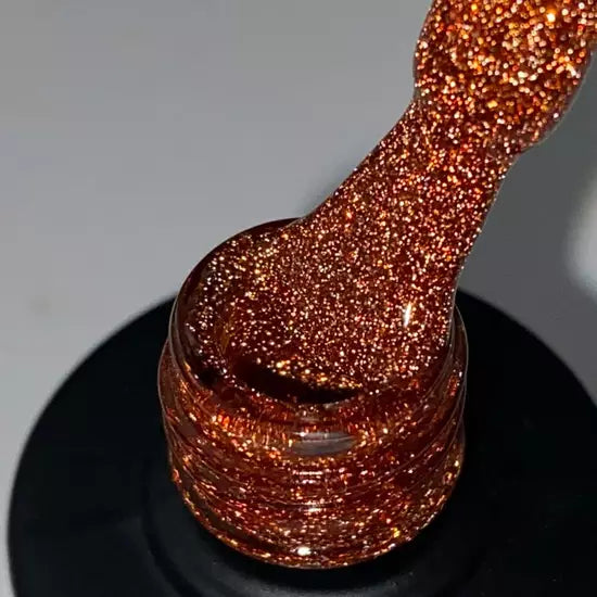SAGA professional Gel Polish Fiery gel 22 (помаранчевий з мікроблиском, світловідбиваючий), 9 мл